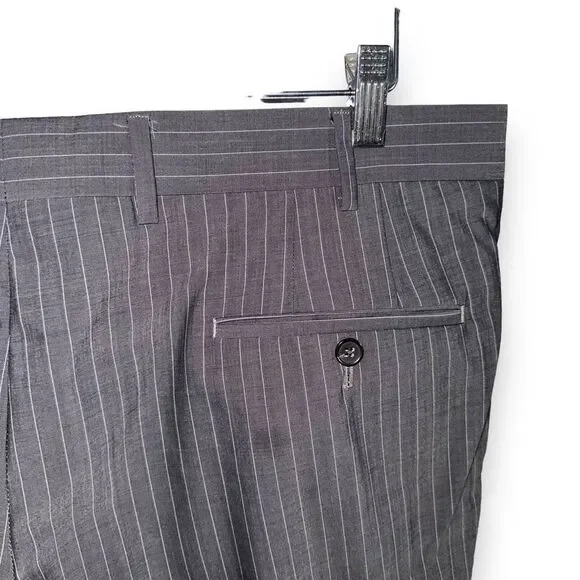 Samuelsohn Gable Gray Striped Super 130s Suit Size 44R